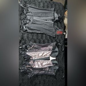 2 corsets front and back